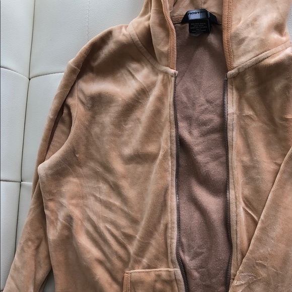 Pretty color apricot jacket - Picture 2 of 2